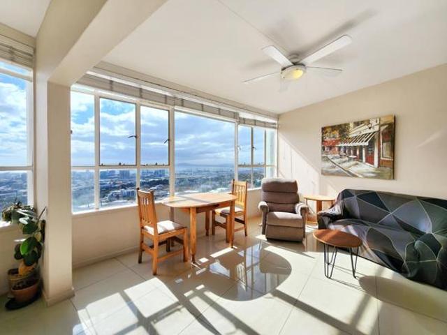 3 Bedroom Apartment in Vredehoek