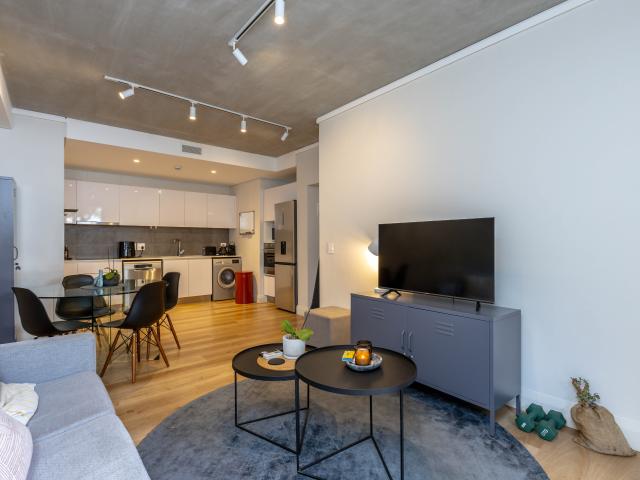 3 Bedroom Apartment in Vredehoek