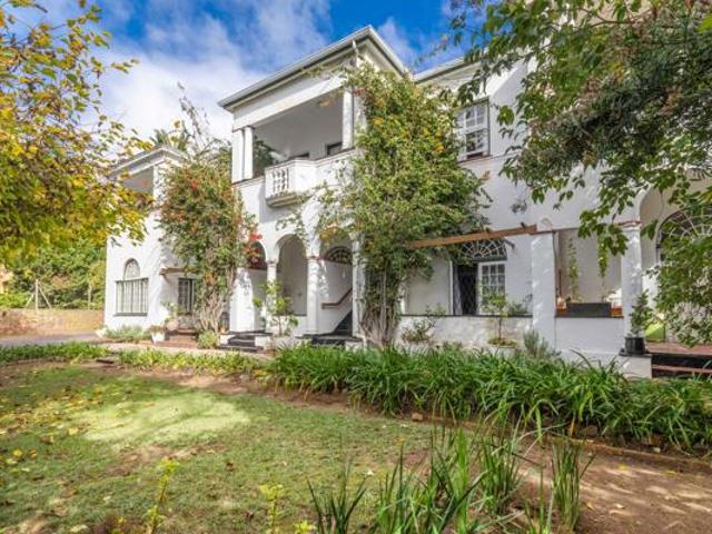 3 Bedroom Apartment in Wynberg Upper