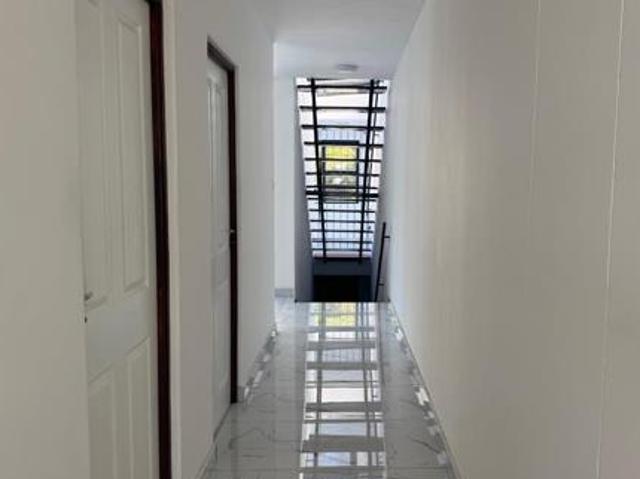 3 Bedroom Apartment in Walmer Estate