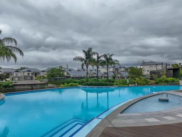 3 Bedroom Apartment in Waterfall