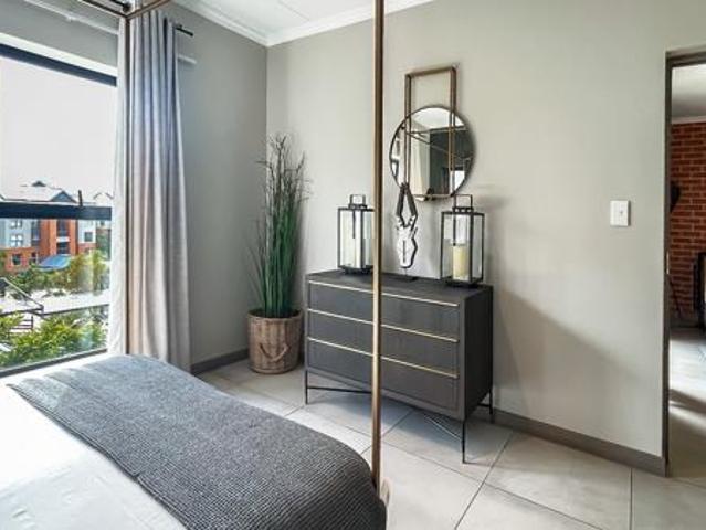 3 Bedroom Apartment in Waterfall