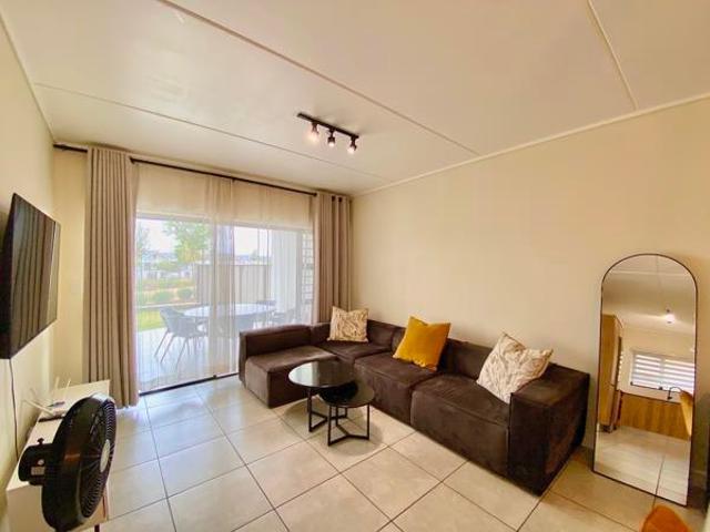 3 Bedroom Apartment in Waterfall
