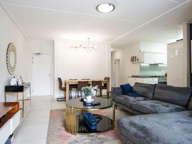 3 Bedroom Apartment in Waterfall