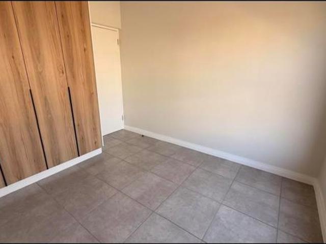 3 Bedroom Apartment in Waterfall