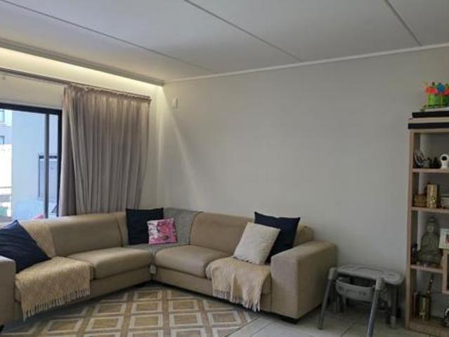 3 Bedroom Apartment in Waterfall