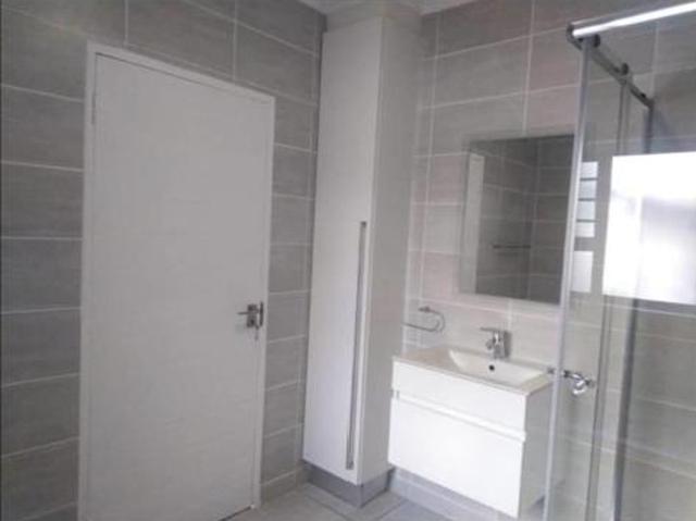3 Bedroom Apartment in Waterfall