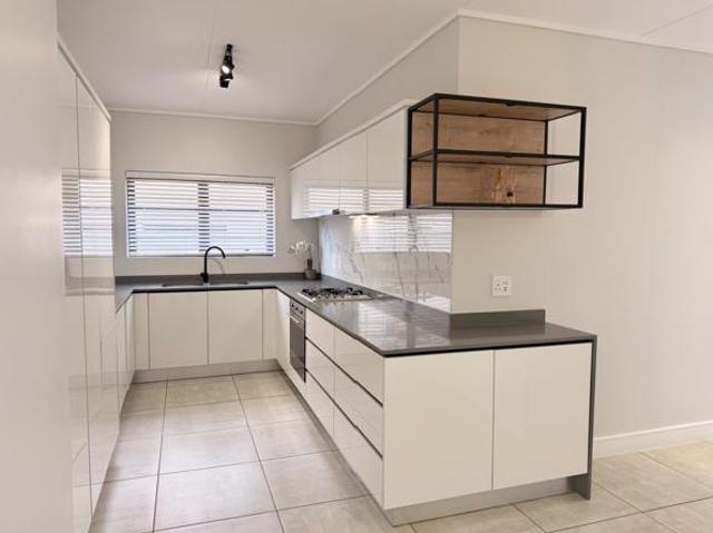 3 Bedroom Apartment in Waterfall