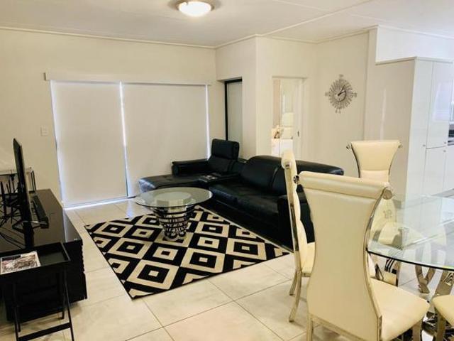 3 Bedroom Apartment in Waterfall
