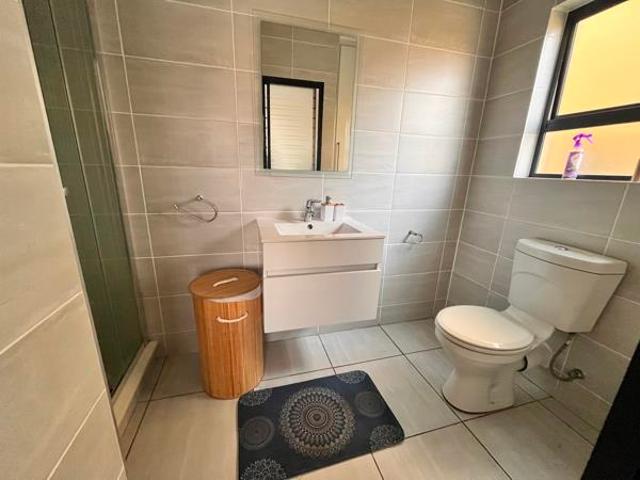 3 Bedroom Apartment in Waterfall