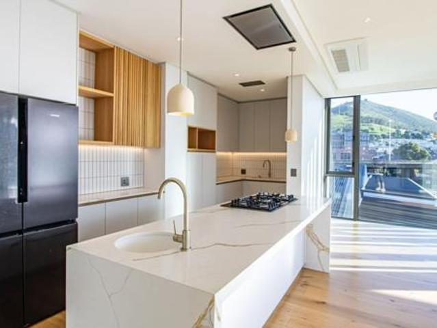 3 Bedroom Apartment in Waterfront