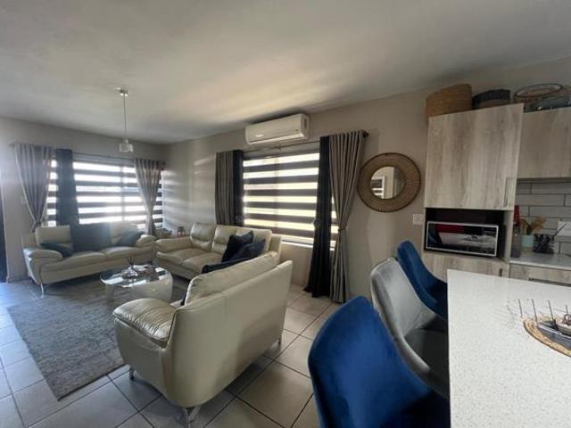 3 Bedroom Apartment in Waterkloof