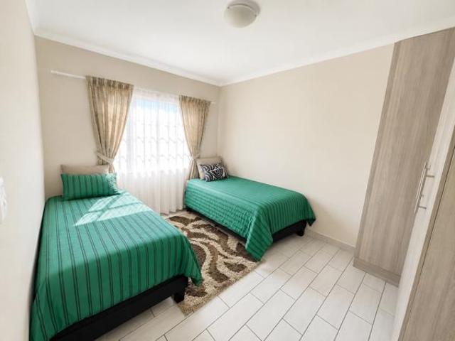 3 Bedroom Apartment in Waterkloof East
