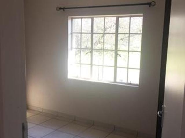 3 Bedroom Apartment in Waterkloof East