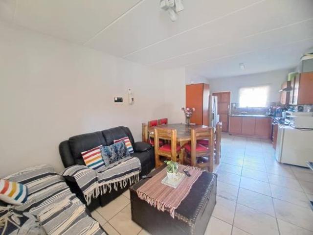 3 Bedroom Apartment in Waterval East