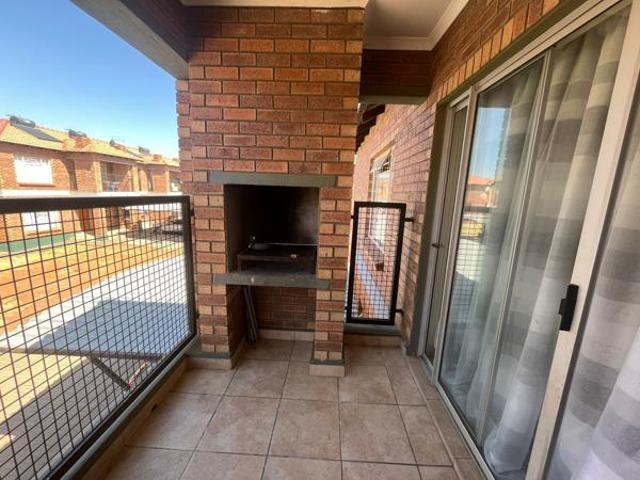 3 Bedroom Apartment in Waterval East