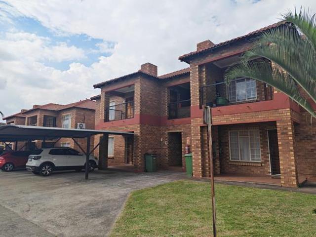 3 Bedroom Apartment in Waterval East