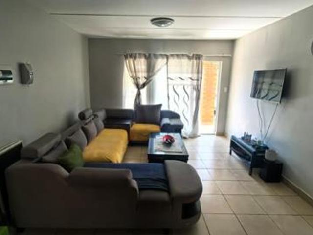 3 Bedroom Apartment in Waterval East
