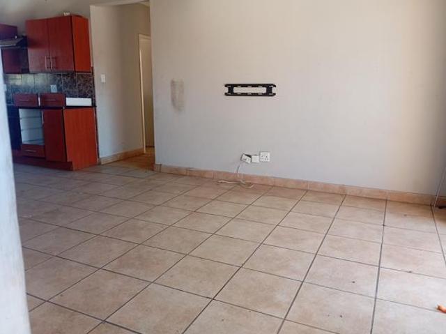 3 Bedroom Apartment in Waterval East