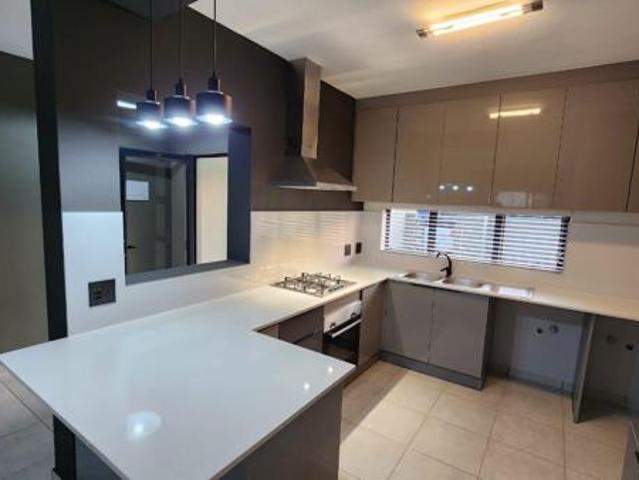 3 Bedroom Apartment in Waterval East