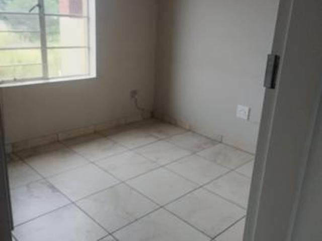 3 Bedroom Apartment in Waterval East