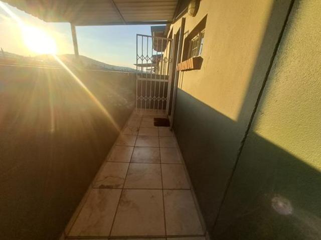 3 Bedroom Apartment in Waterval East
