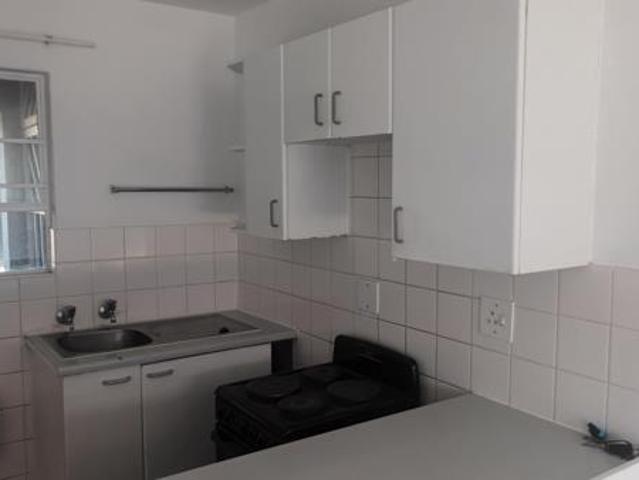 3 Bedroom Apartment in Weltevreden Park