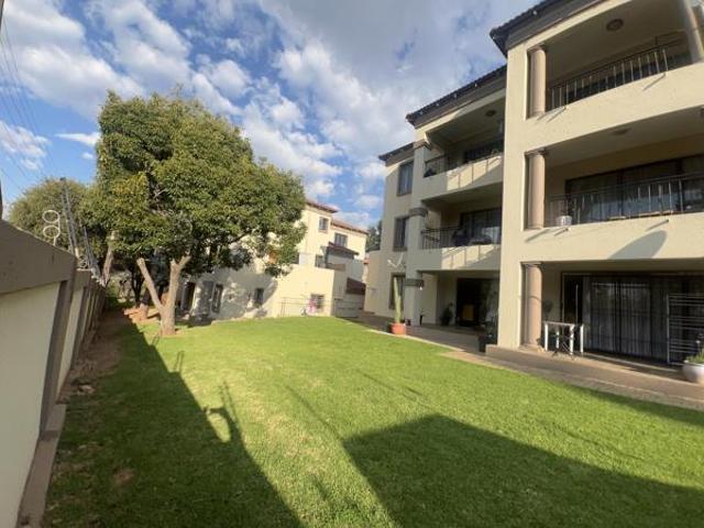 3 Bedroom Apartment in Weltevreden Park