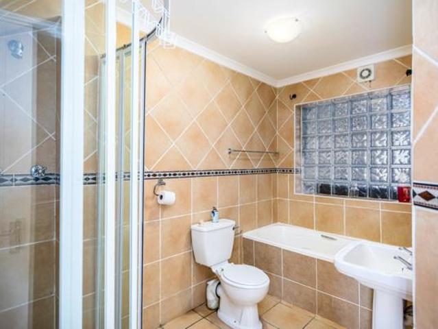 3 Bedroom Apartment in West Beach
