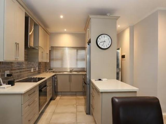3 Bedroom Apartment in Westbrook
