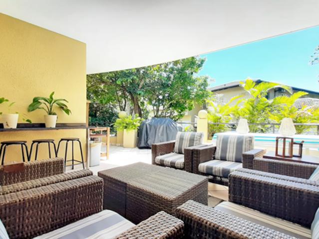 3 Bedroom Apartment in Willard Beach