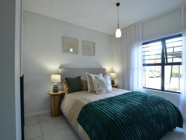 3 Bedroom Apartment in Willow Park Manor