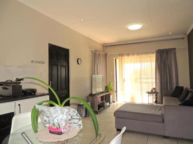3 Bedroom Apartment in Willowbrook