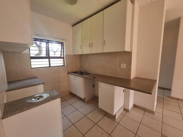 3 Bedroom Apartment in Willowbrook