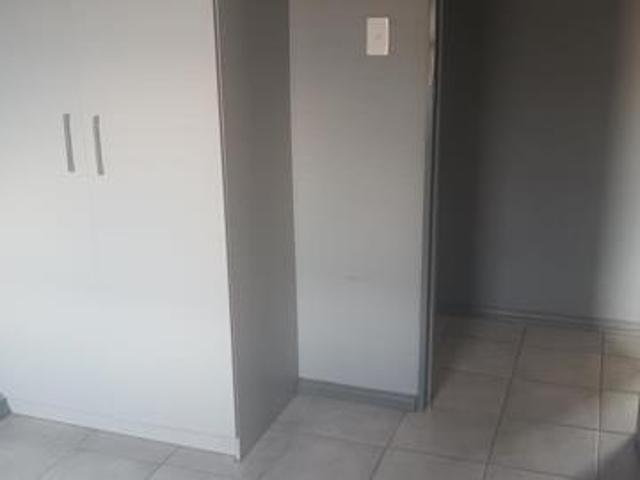 3 Bedroom Apartment in Witpoortjie