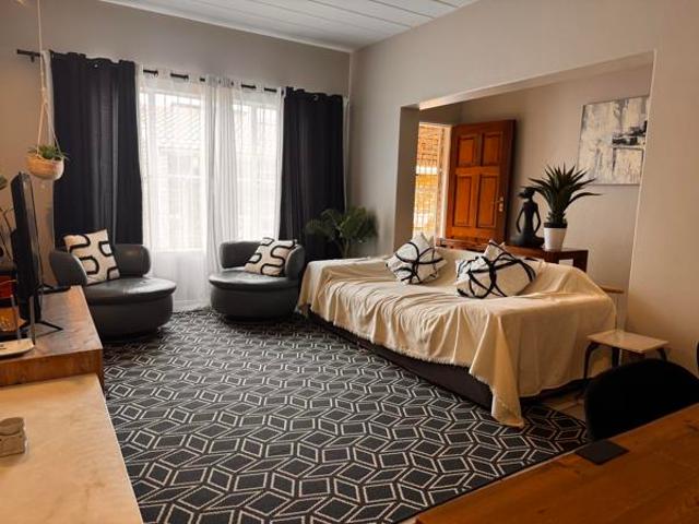3 Bedroom Apartment in Zwartkop