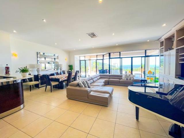 3 Bedroom Apartment in Zimbali Estate