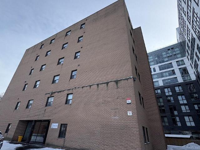 3 Bedroom Apartment Kingston ON 98315312