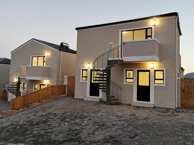 3 Bedroom Apartment Kommetjie Western Cape 99203607