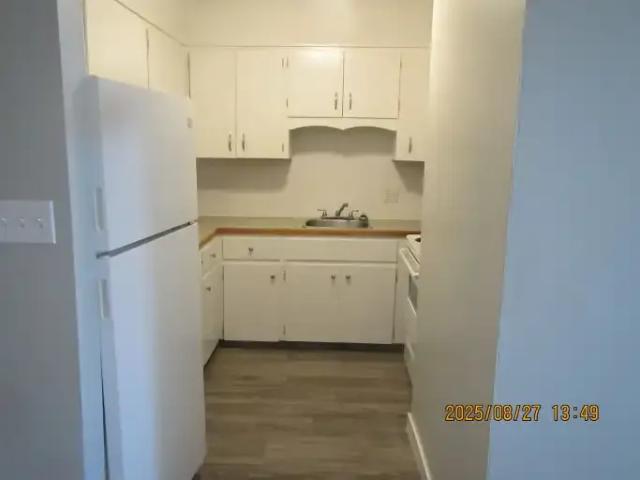 3 Bedroom Apartment Regina SK 105022755