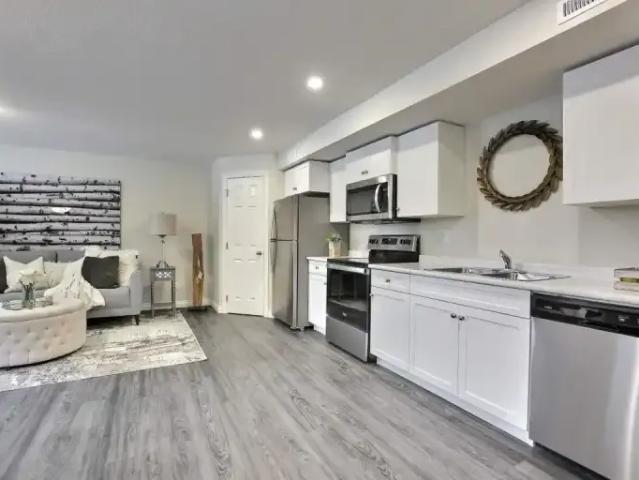 3 Bedroom Apartment Regina SK LS101789256