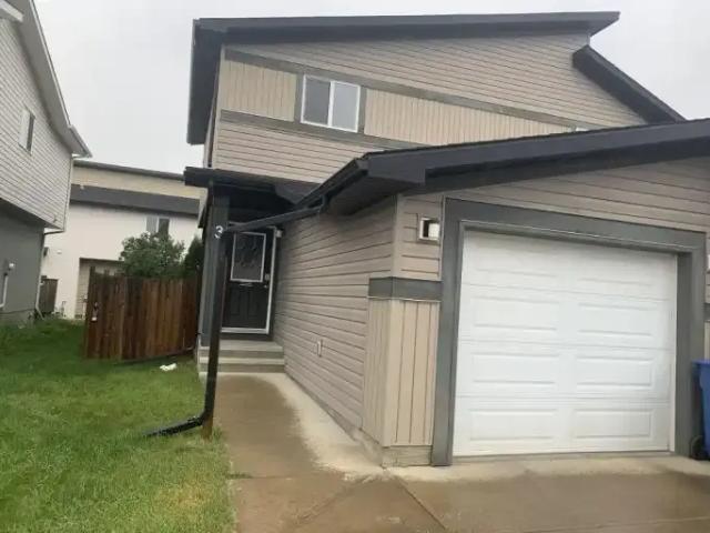3 Bedroom Apartment Red Deer AB 104434261
