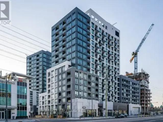 3 Bedroom Apartment Richmond Hill ON 104941176