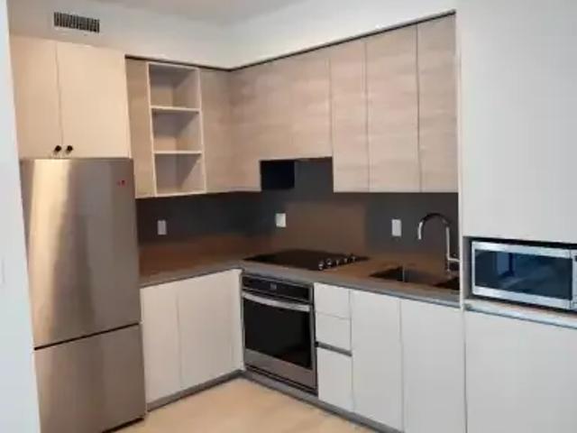3 Bedroom Apartment Richmond Hill ON 103380076