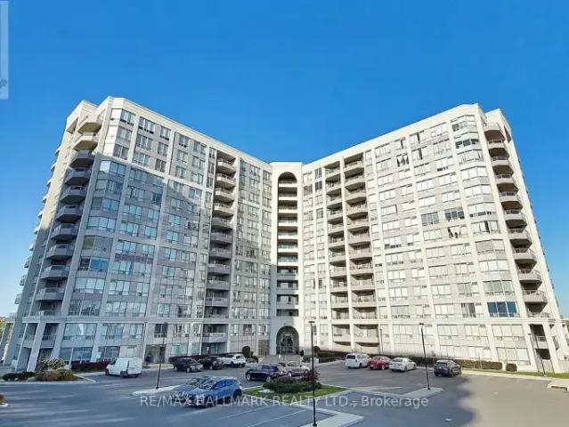 3 Bedroom Apartment Richmond Hill ON 103569207