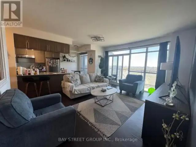 3 Bedroom Apartment Richmond Hill ON LS102366567
