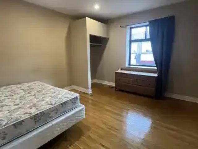 3 Bedroom Apartment St. Catharines ON LS102578640