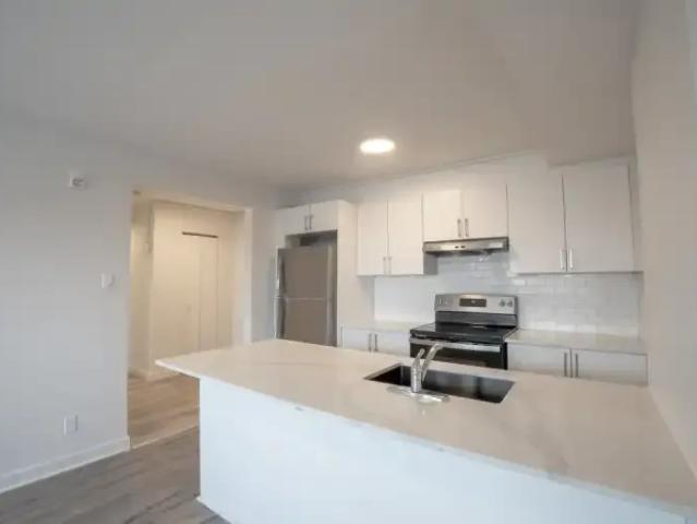3 Bedroom Apartment Saint Laurent QC 98340743