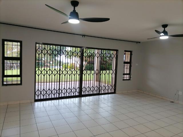 3 Bedroom Apartment To Let in Ballitoville