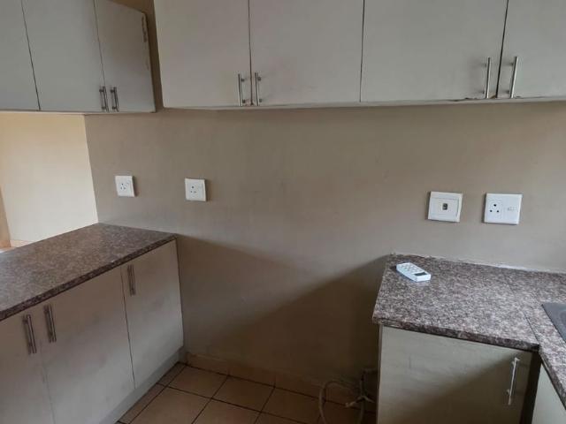 3 Bedroom Apartment To Let in Caversham Glen